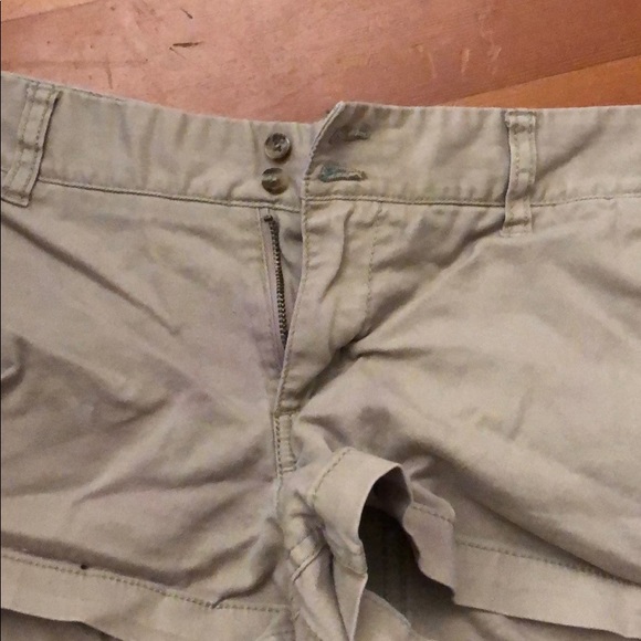 Shorts - Picture 2 of 4